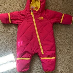 new Babygirl infant snowsuit 0-3 months The northface